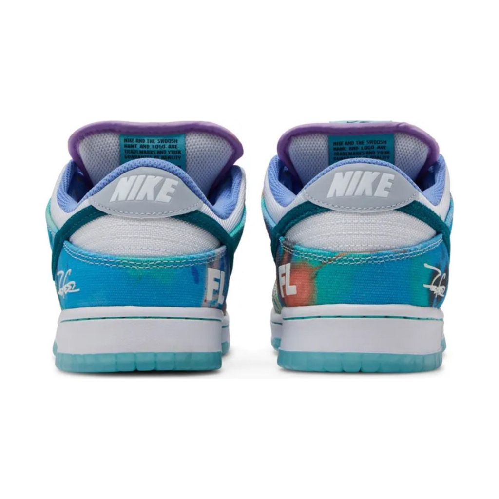 Nike SB Dunk Low 'Bleached Aqua' (Women)