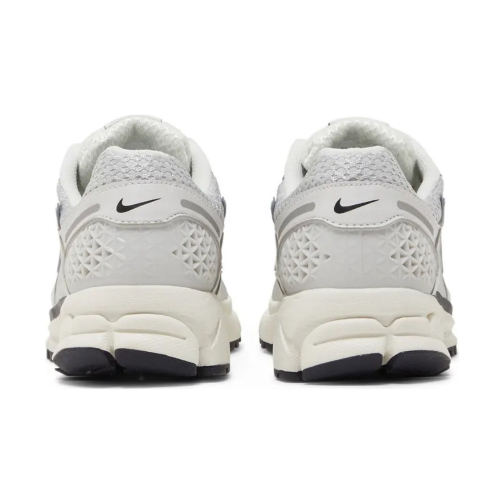 Nike Air Zoom Vomero 5 'Photon Dust Metallic Silver' (Women)