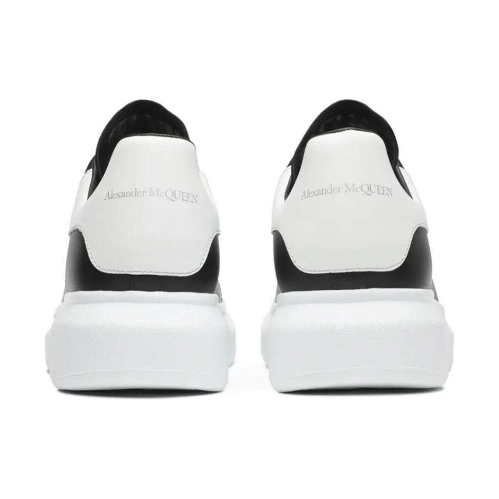 Alexander McQueen Oversized Sneaker 'Black White' (Women)