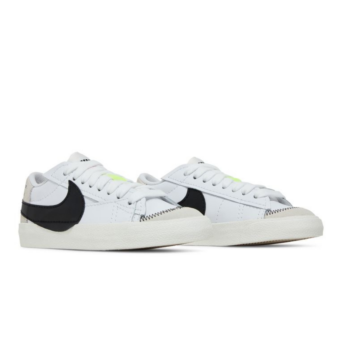 Nike Blazer Low '77 Jumbo 'White Black' (Women)
