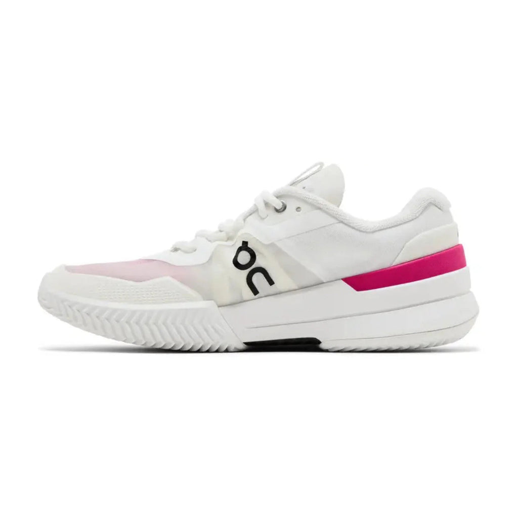 On THE ROGER Pro 2 Clay 'White Pink' (Women)