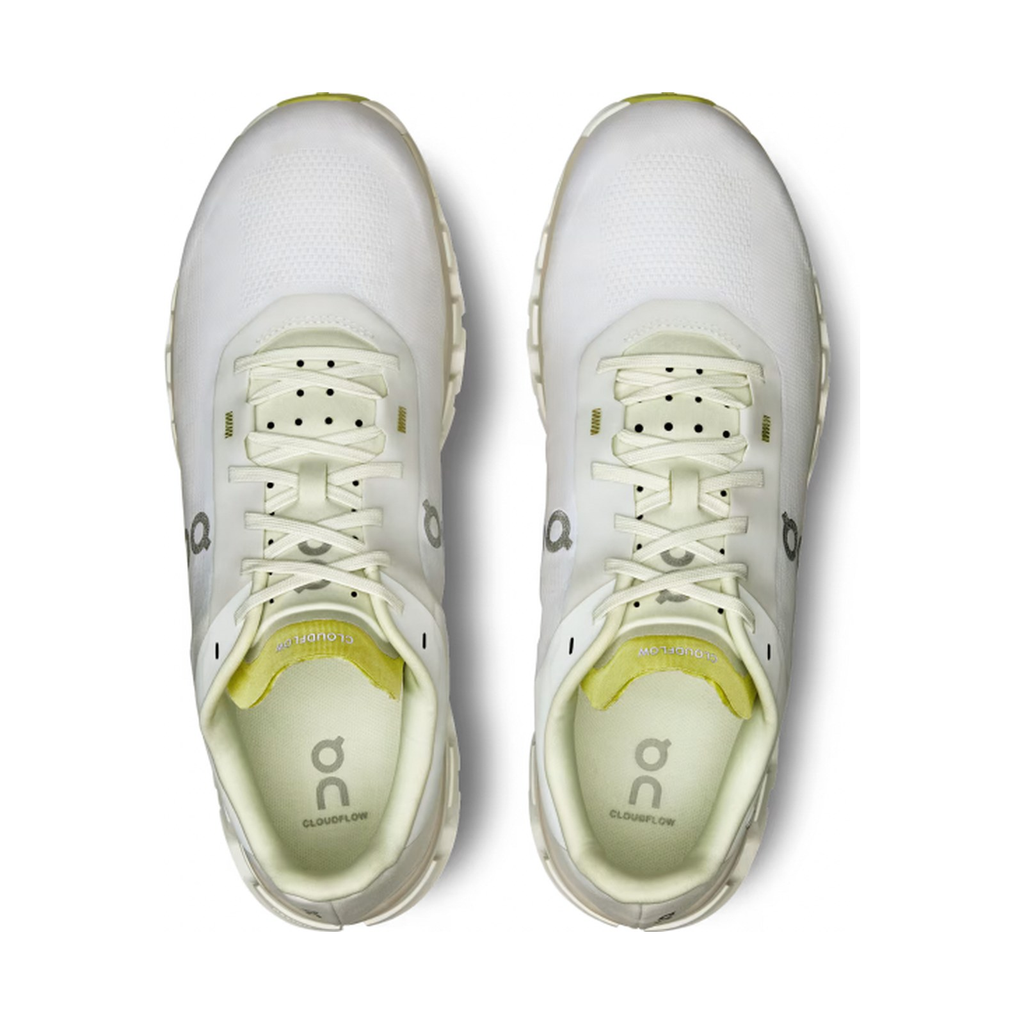 On Cloudflow 4 'White Sand' (Women)