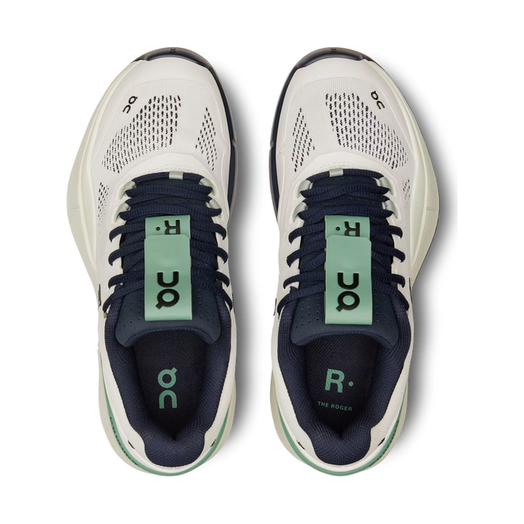On THE ROGER Pro 'White Aloe' (Women)