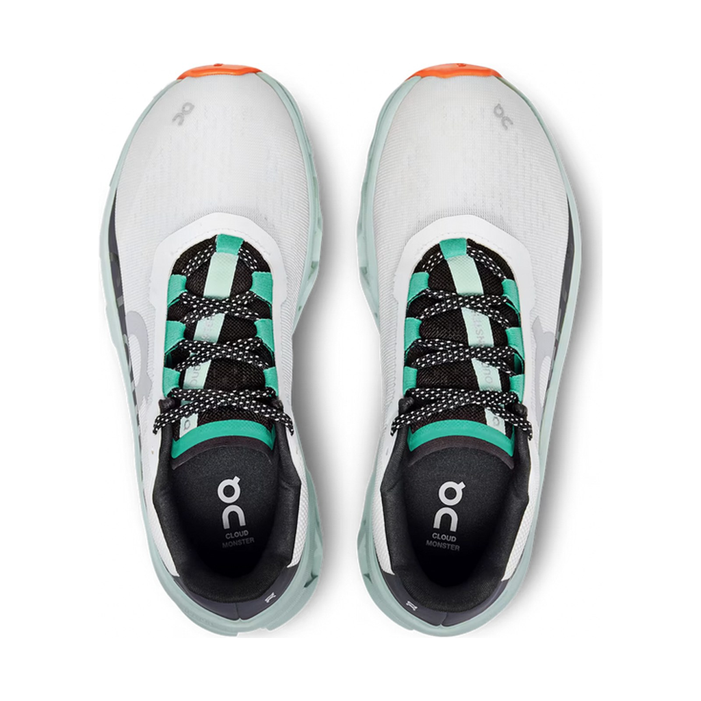 On Cloudmonster 'Undyed White Creek' (Women)